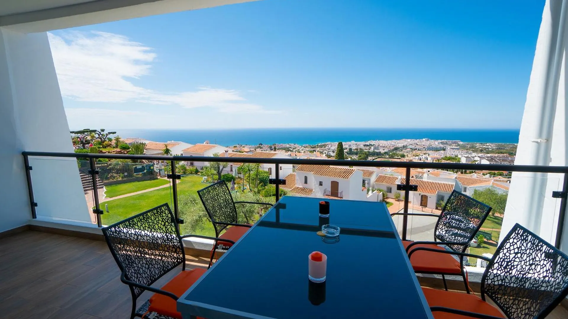 Apartamentos & Spa Torres De San Juan Nerja