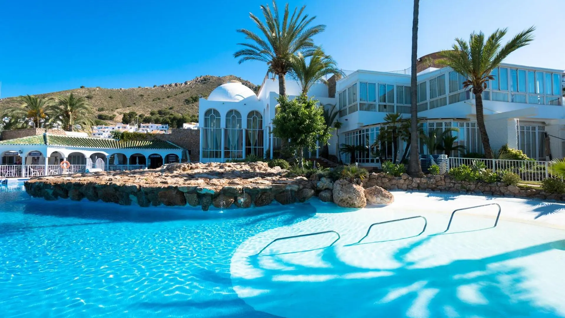 Apartamentos & Spa Torres De San Juan Nerja Spain