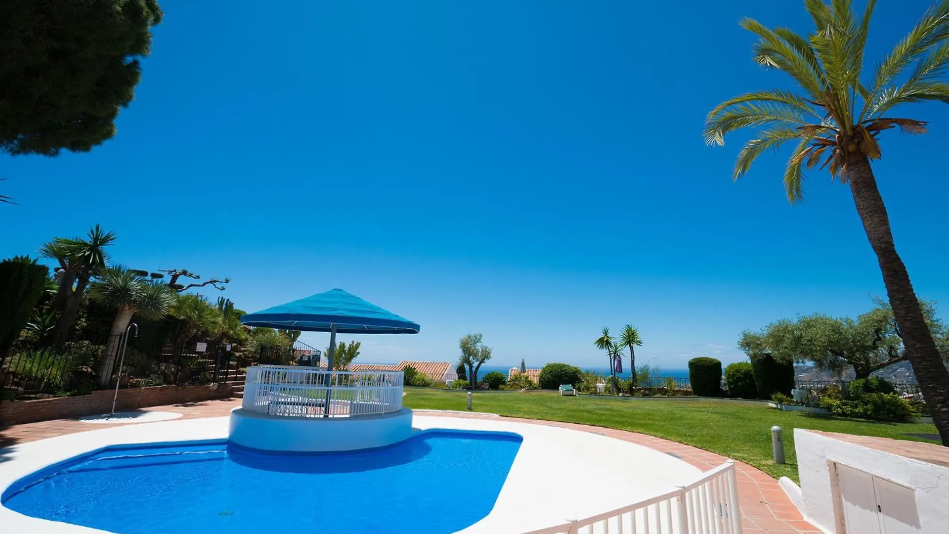 Apartamentos & Spa Torres De San Juan Nerja Apartment