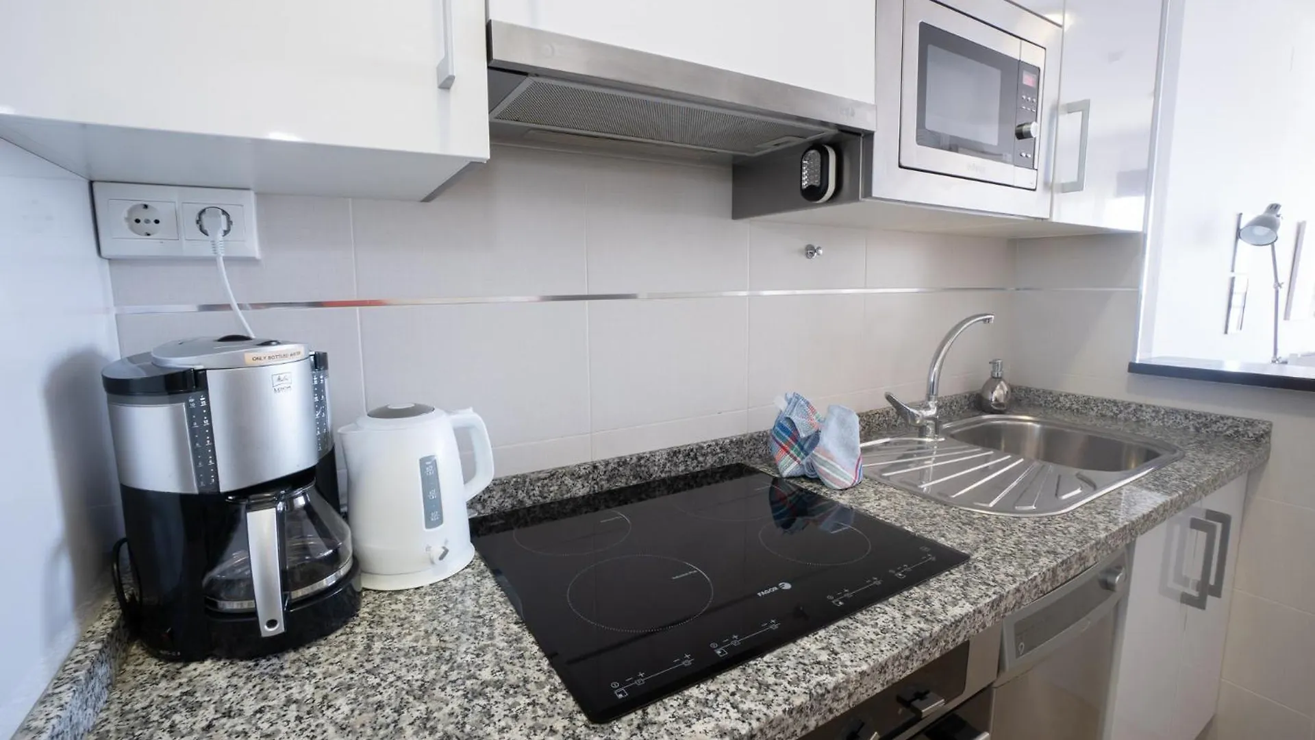 Apartamentos & Spa Torres De San Juan Nerja