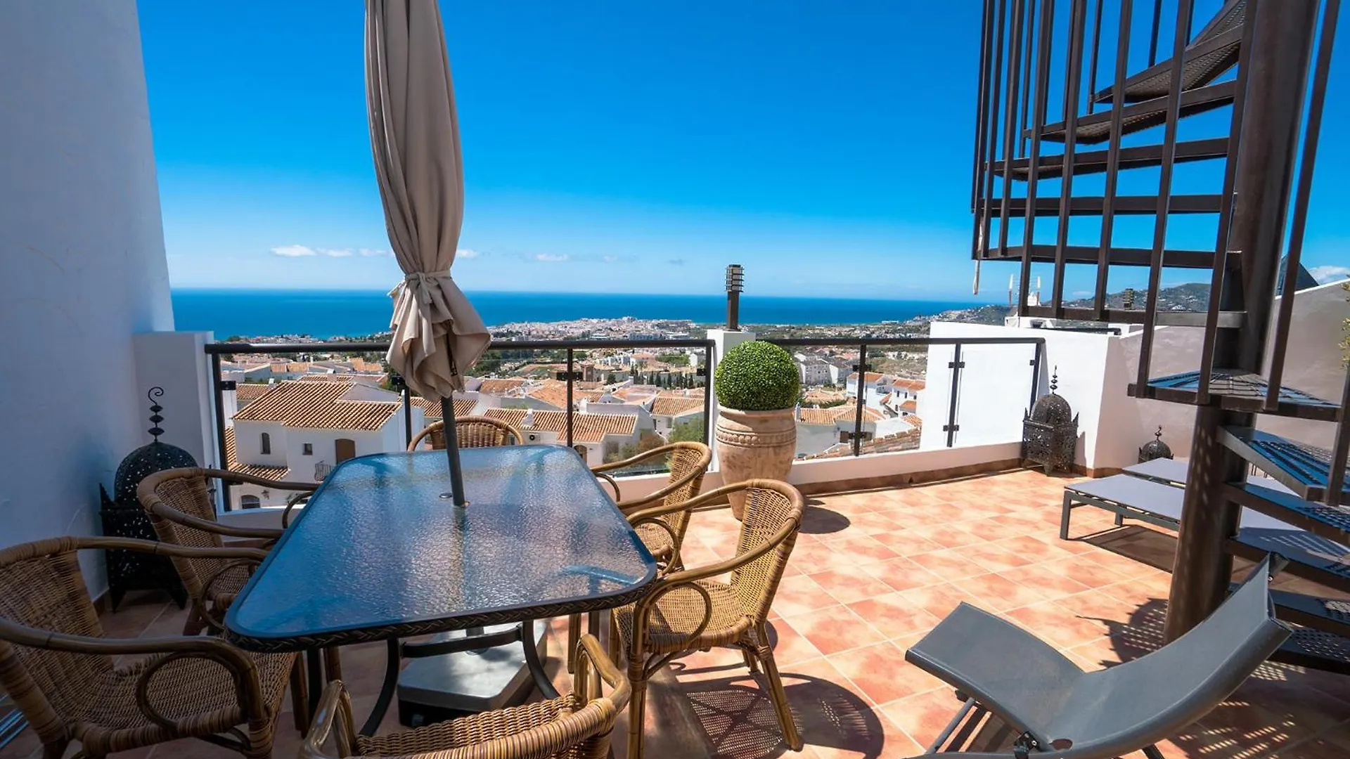 Apartamentos & Spa Torres De San Juan Nerja