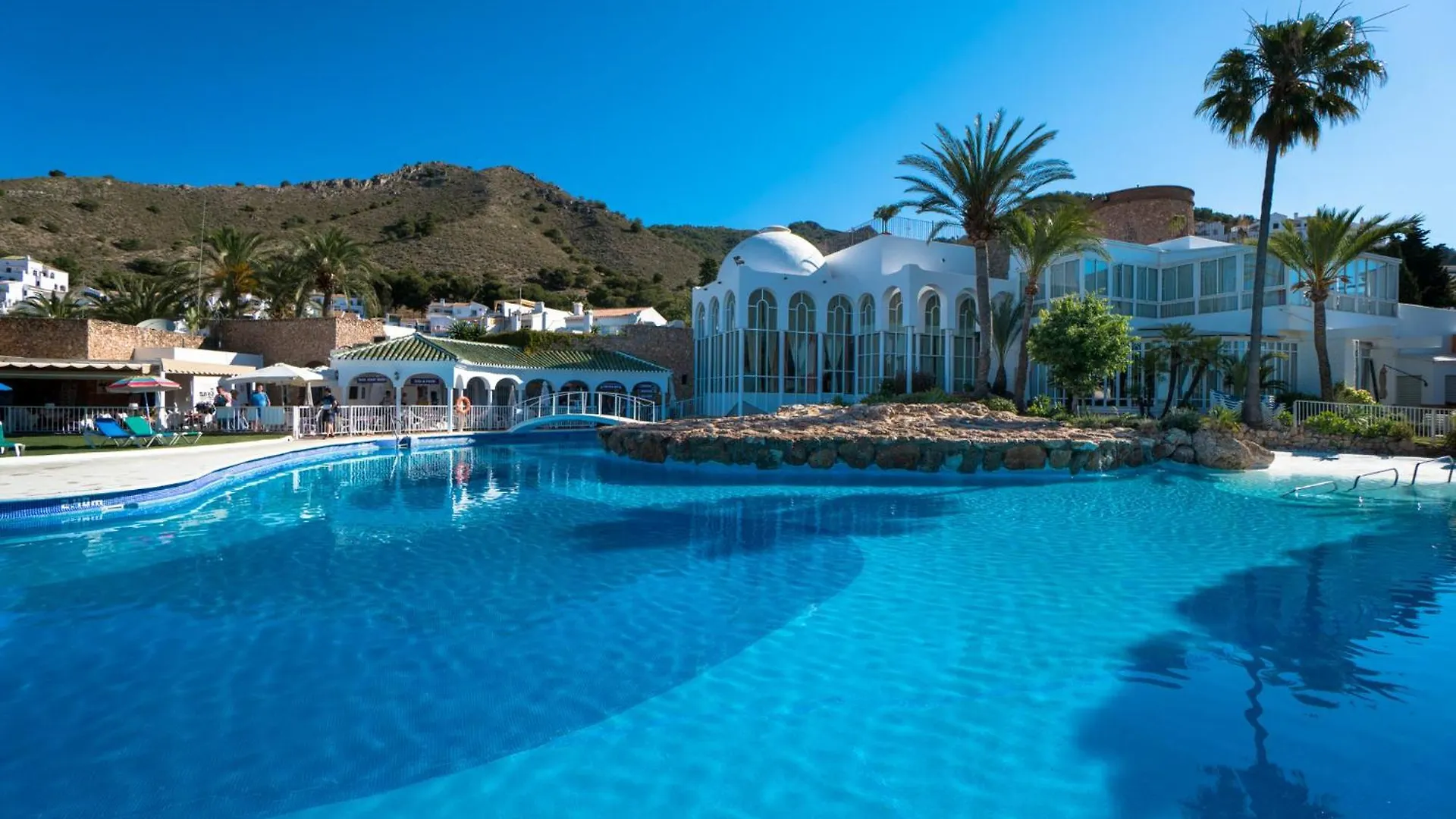 Apartamentos & Spa Torres De San Juan Nerja 0*,