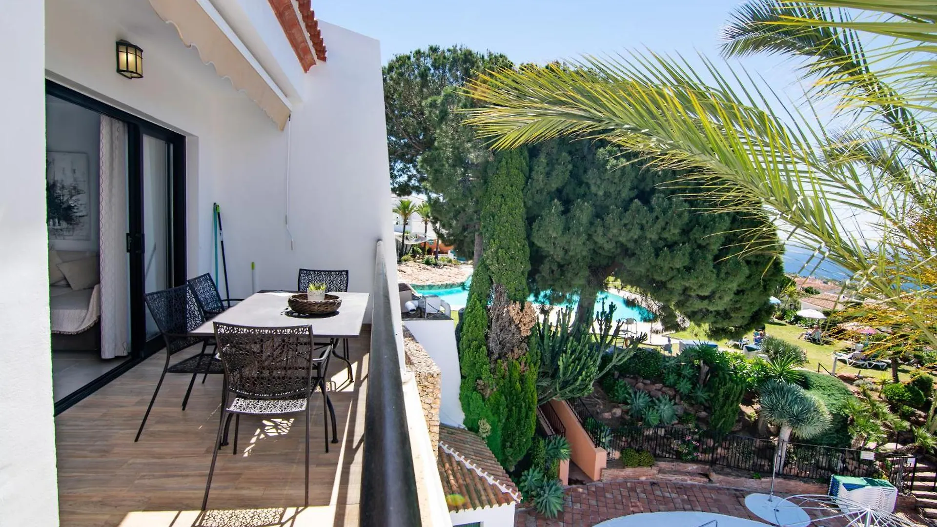 Apartamentos & Spa Torres De San Juan Nerja